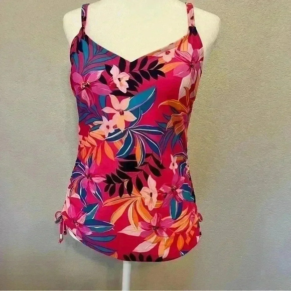 Croft & Barrow pink floral bathing suite top or tankini ruched sides size small - Picture 1 of 14